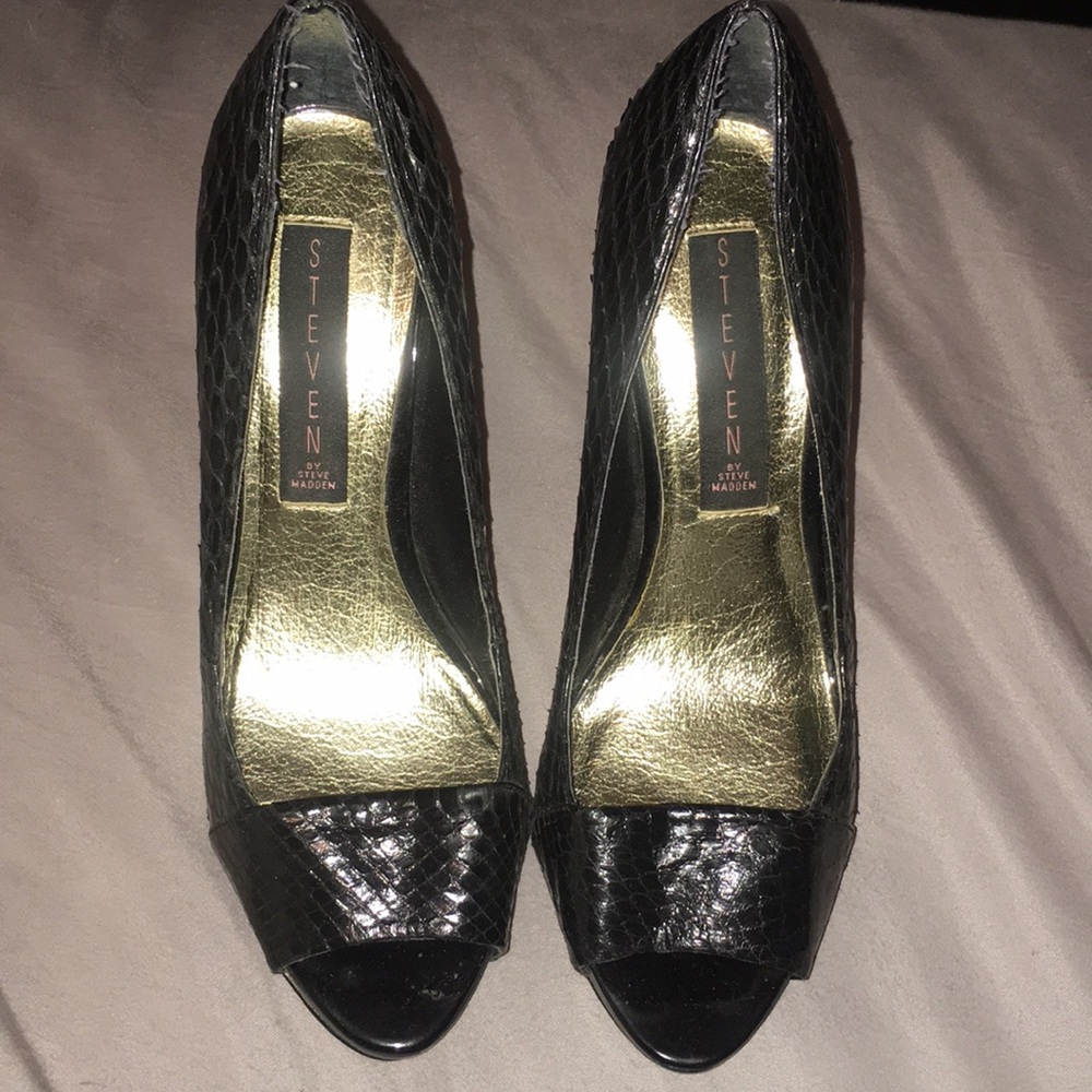 Steve Madden Open Toe Pumps
